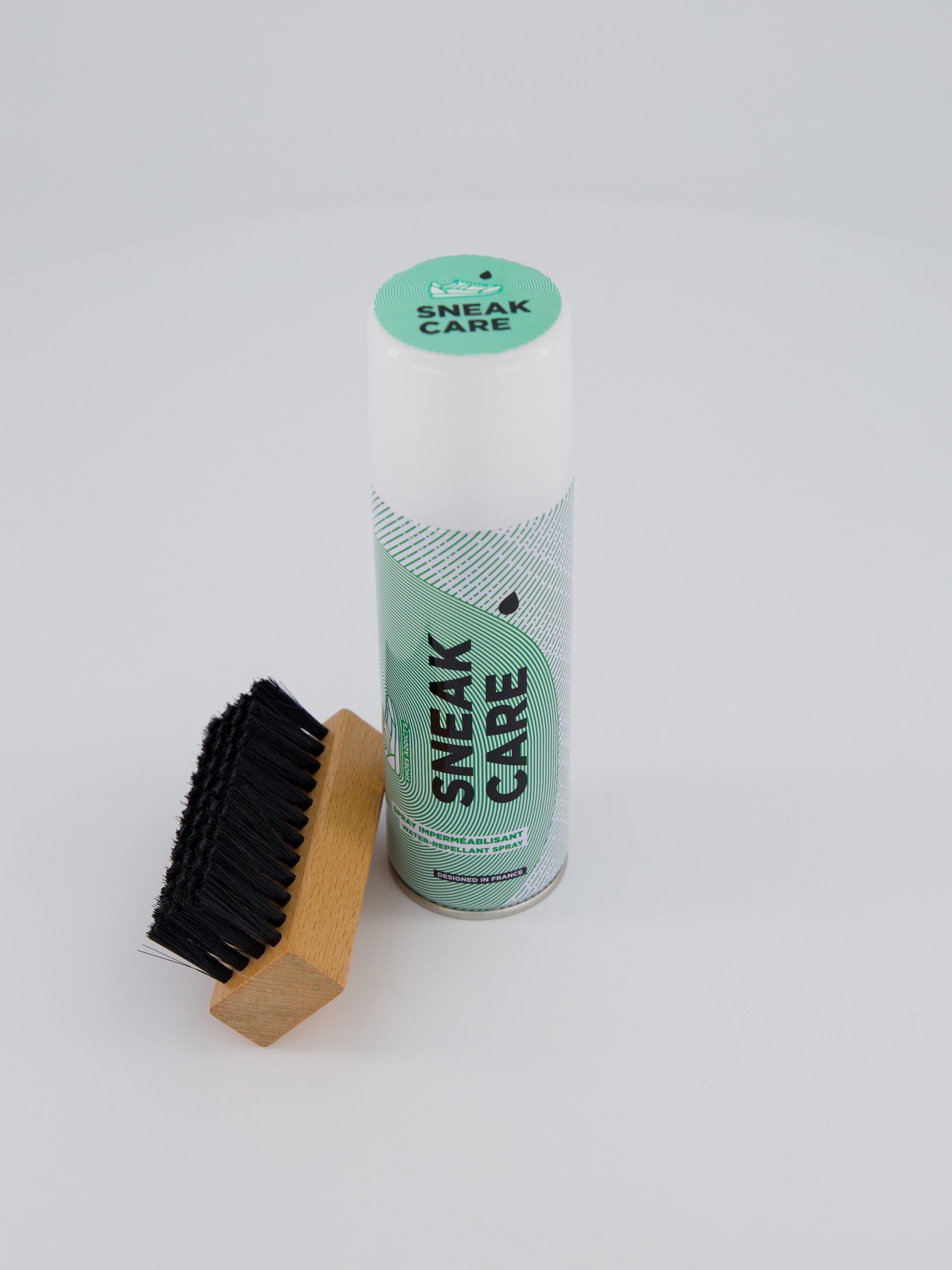 SPRAY GREEN + BROSSE